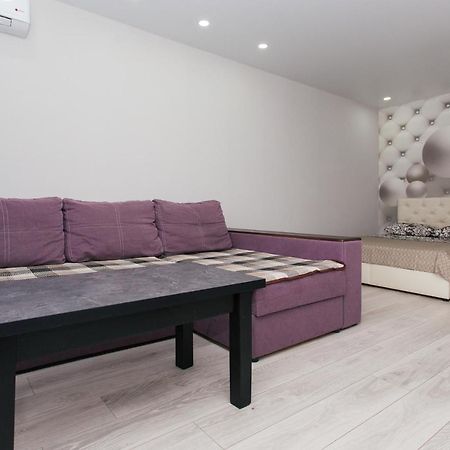 Vip Apartments Faraon Centr スームィ エクステリア 写真