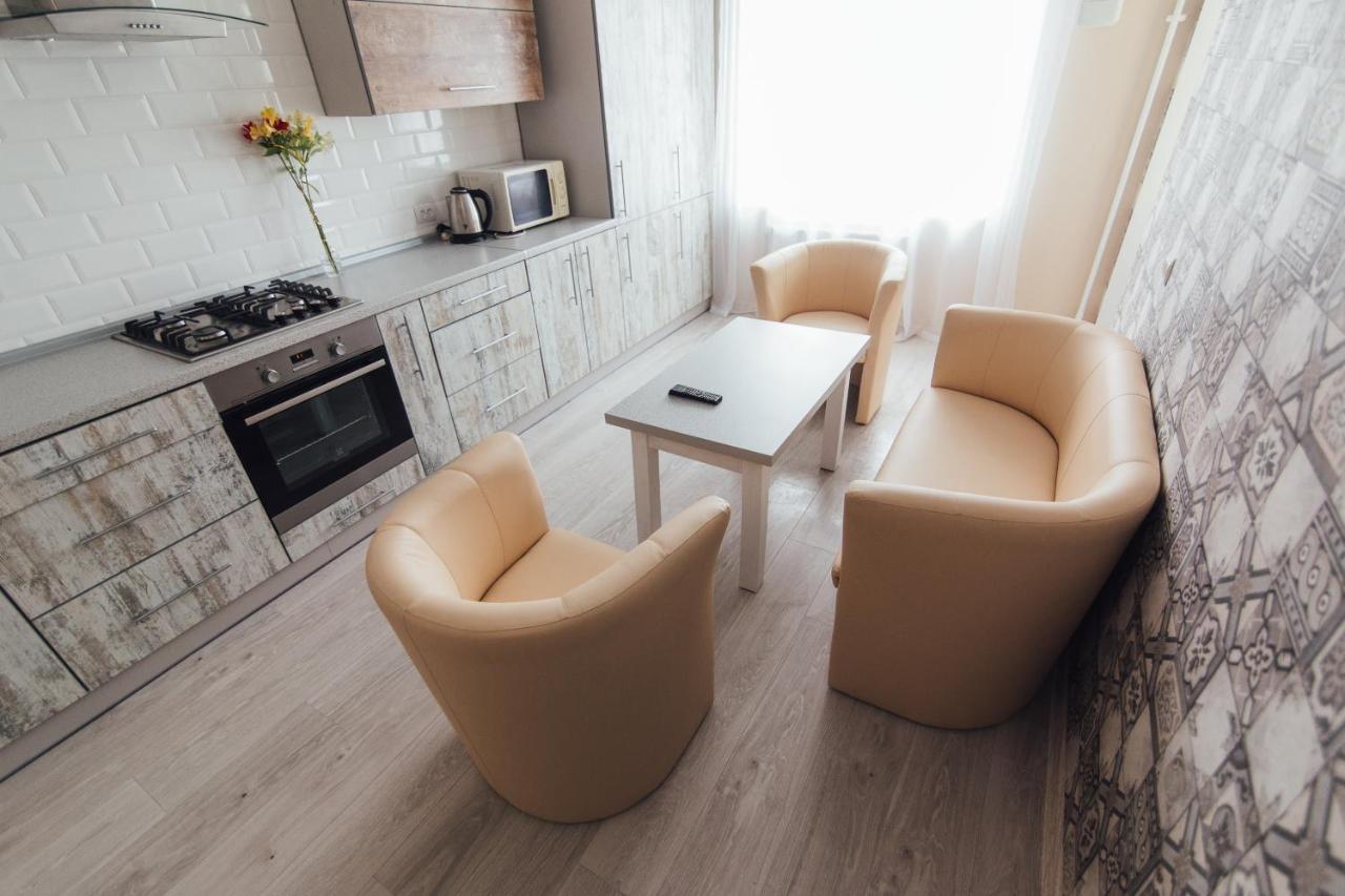 Vip Apartments Faraon Centr スームィ エクステリア 写真
