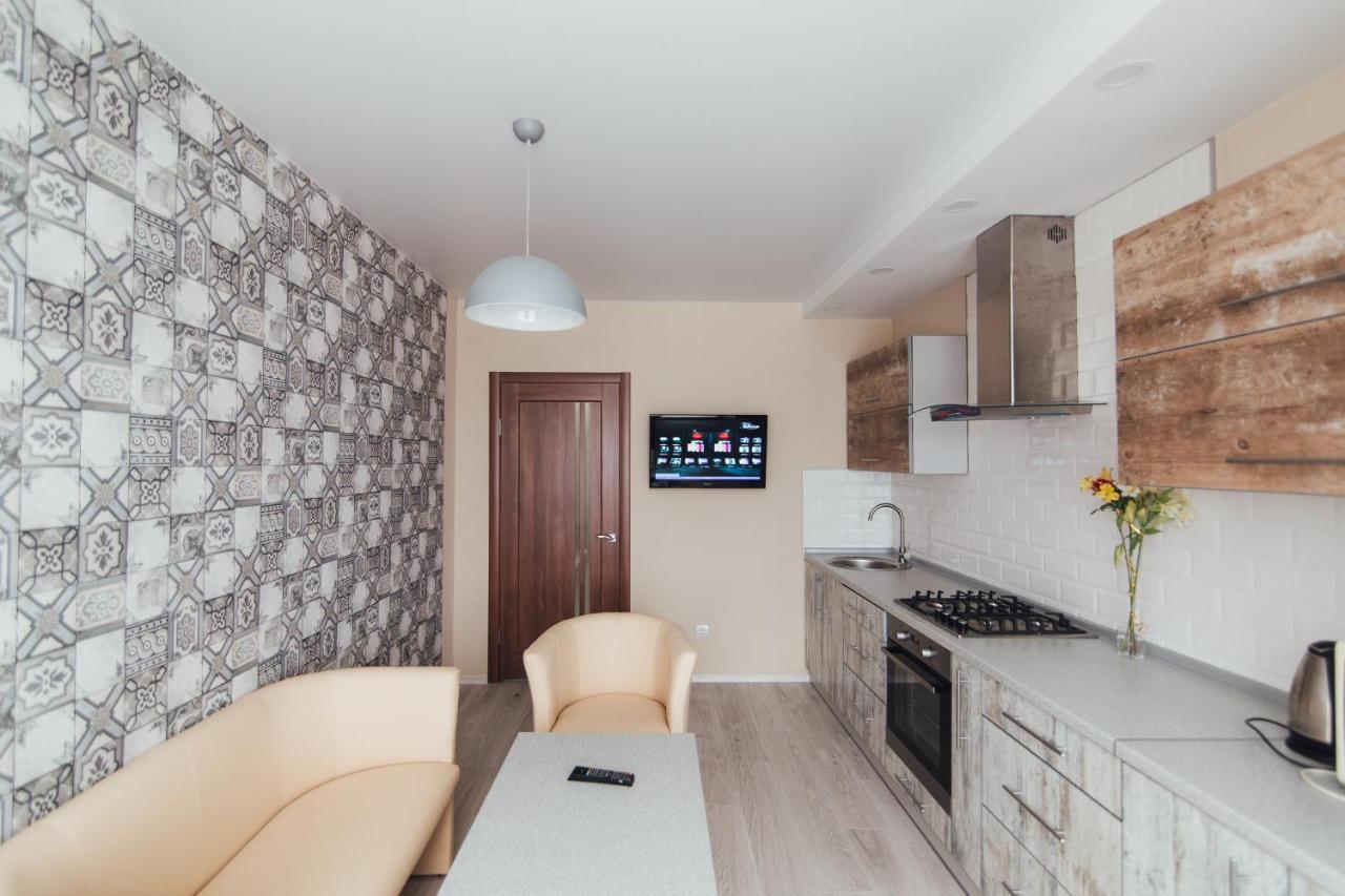 Vip Apartments Faraon Centr スームィ エクステリア 写真
