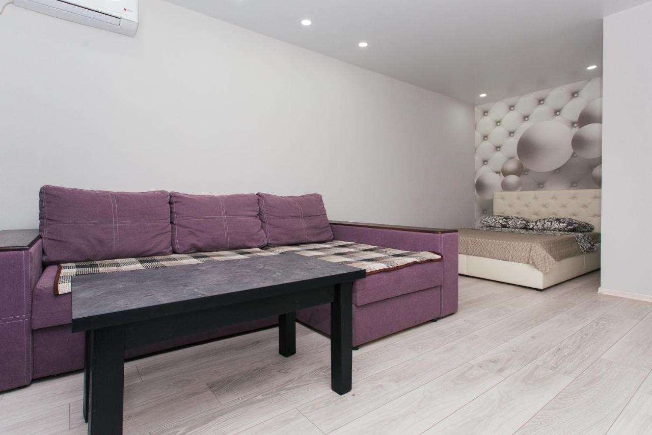 Vip Apartments Faraon Centr スームィ エクステリア 写真